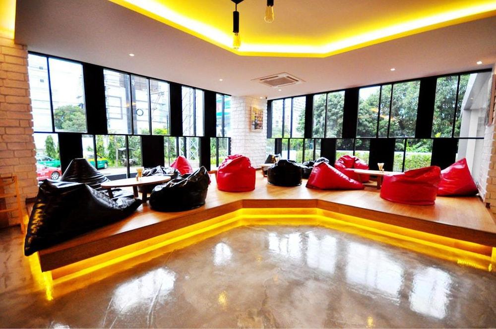 Parinda Hotel Bangkok Eksteriør bilde